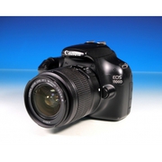 EOS 1100D mit EF-S 18-55mm / 3.5-5.6 III DSLR Camera